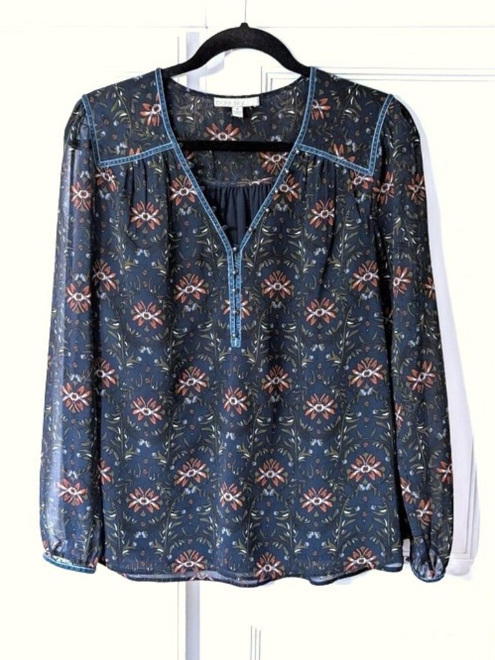 Pale Sky Floral‎ Print Long-Sleeve V-Neck Blouse Velvet Trim Detail M